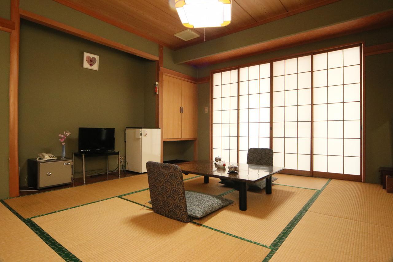 Hotel Sansuiso Yamanakako Eksteriør bilde